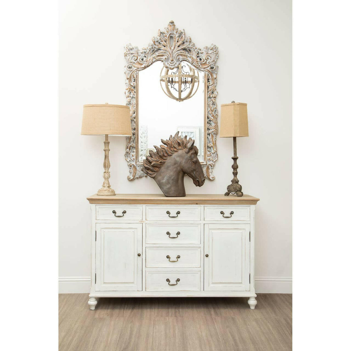 Petra Table Lamp